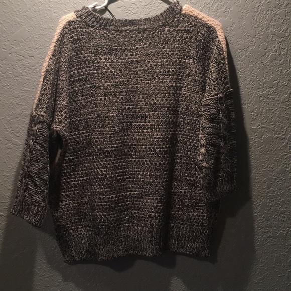 Sosie honey pinch stripped sweater with 3/4 sleeve - Picture 2 of 2